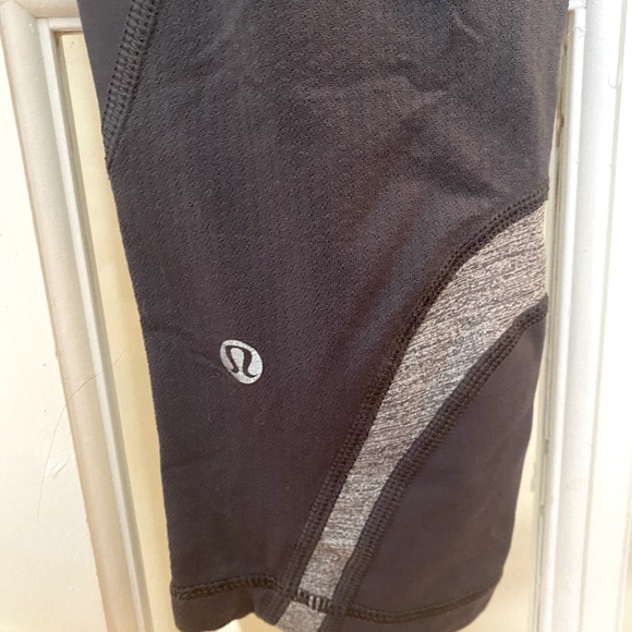 Lulu lemon inspire crop grey & white - Picture 3 of 6